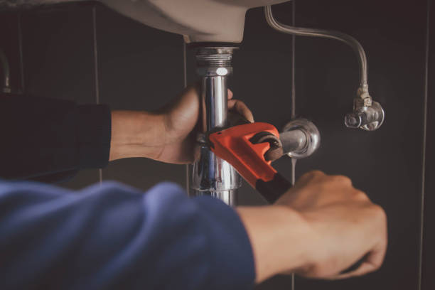 Best Clogged Drain Plumber  in Dooms, VA